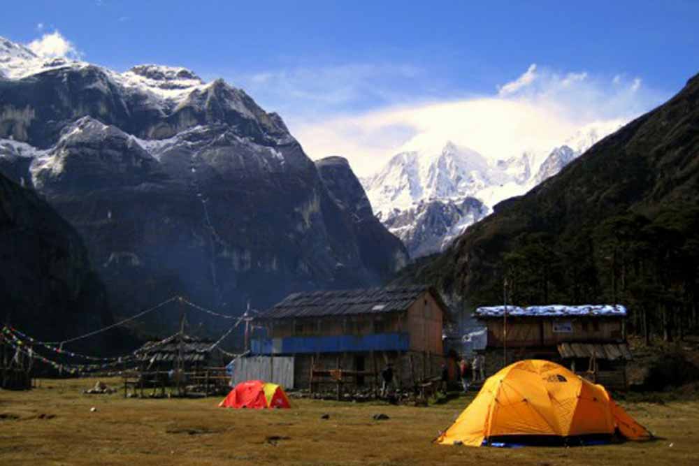 Makalu Base Camp Trek